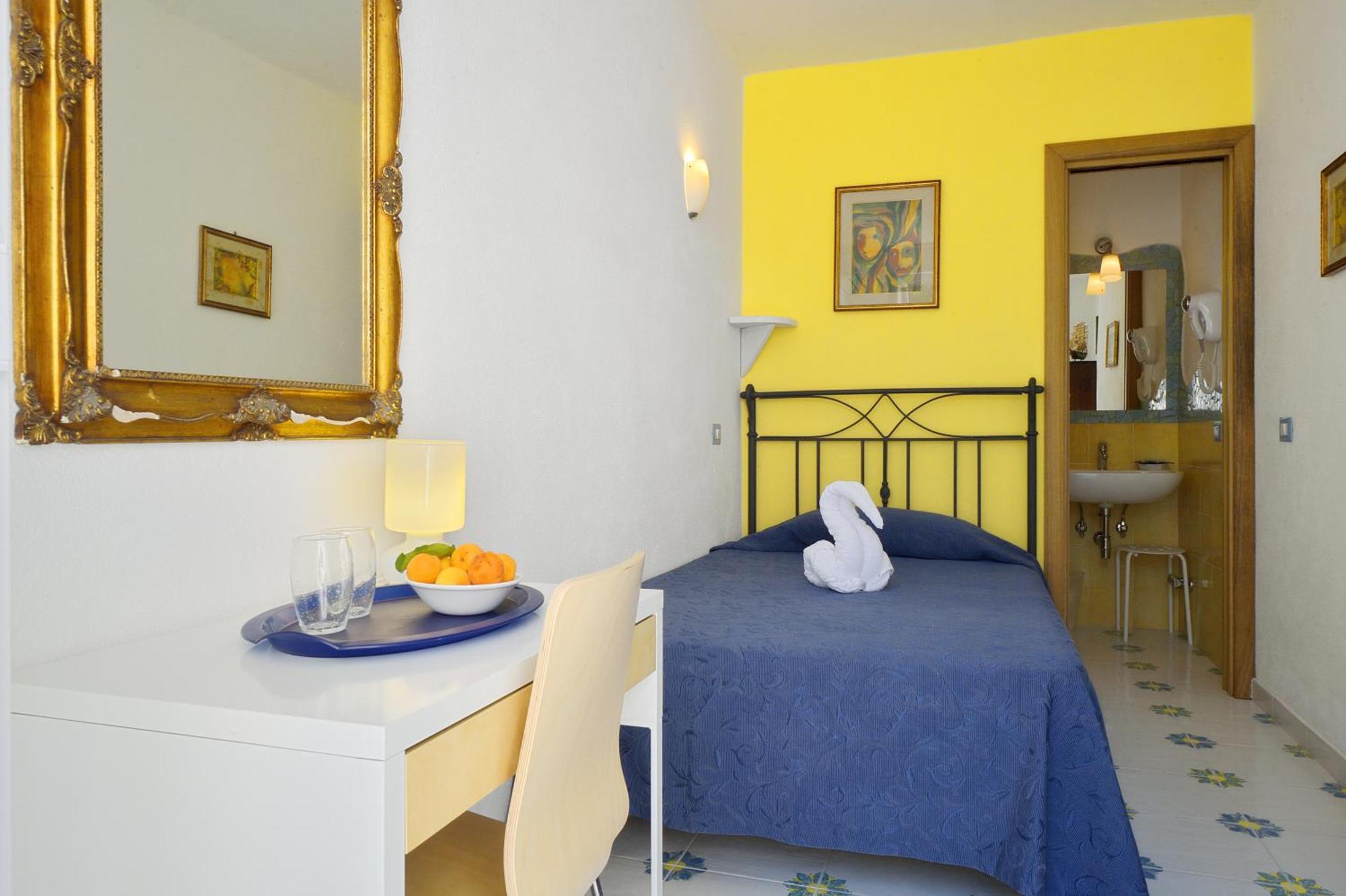 Bnb Le Isole Forio  ห้อง รูปภาพ